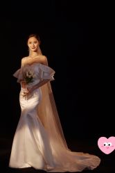 -伯爵婚纱摄影(光谷店)
