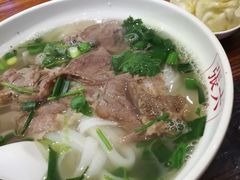 -遵义虾子张六羊肉粉(地王店)