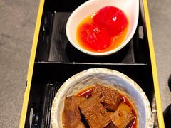 -铭牛烧肉·和牛海鲜自助(高新月牙湖店)