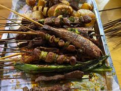 -小辣椒火盆烧烤(温泉南街店)