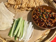 -魏铭鱼头捞饭(晋阳路店)