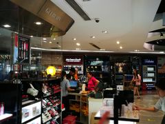 -日上免税店(三径路t3店)
