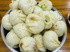 肉包-红帽叔叔包子