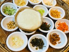 -包整·丝娃娃(一览甲秀楼风景店)