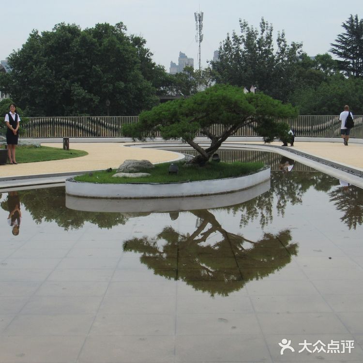 7月1日到西安幸福林带地上景观游览