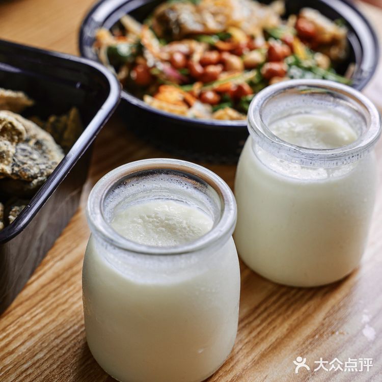 终于吃上步行街这家大排长龙的鱼皮一哥🉑️