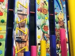 -嘿哟动霸CHUA·新潮玩运动娱乐中心·蹦床滑冰团建乐园