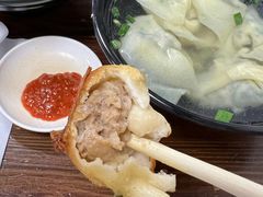 特色葱煎包-赵宝美煎包店