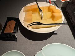 -左庭右院鲜牛肉火锅黑金店(陆家嘴中心店)