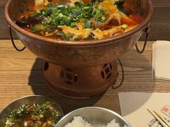 -成都你六姐·牛肉冒菜(上海环宇荟店)