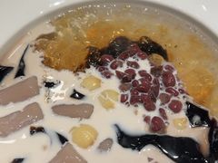 -RUXU入续糖水铺与包(卓悦中心店)