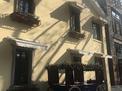 -也枫·小黄楼(南山路旗舰店)