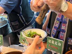 -云阿蛮云南生烫牛肉米线(奉贤路店)