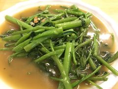 -J Daeng Seafood
