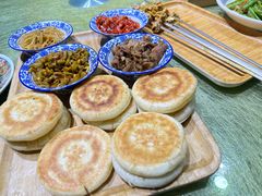 -乡村馕坑肉·烧烤·新疆菜·本地人更爱吃(阿勒泰首店)