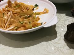 -蓝海国际大饭店·蓝钻自助百汇(兰山店)