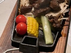 -穹六人间 people 6(岳阳路店)