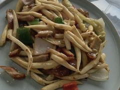 水乡莲藕尖炒肉丝-八仔大富楼·河鲜(西江店)