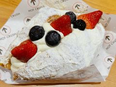 意式莓果奶油可颂-HOT CRUSH趁热集合·现烤面包(环球港店)