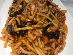鱼香肉丝-川人百味(万达店)