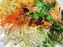 -老码头黑皮肘子锅包肉熏酱水饺(文政街店)