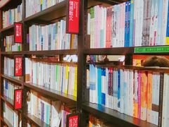 -西西弗书店&矢量咖啡(壹方购物中心店)