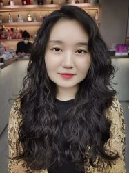 -变画·发型STUDIO