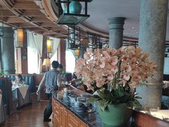 -八府香鸭·啫啫煲(华山路店)