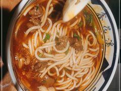 -鑫花溪牛肉米粉(广电传媒店)