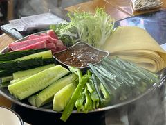 -炖四方东北铁锅炖·烧烤小龙虾(中豪国际店)
