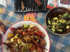 -老街烧烤大排档·地道湖北菜·龙虾馆(汉口火车站店)