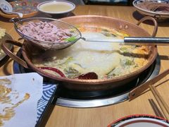 -洱火云南酸菜牛肉火锅(石景山当代商城店)