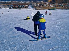-辽阳弓长岭温泉滑雪场