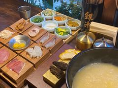 -银米·云南传统过桥米线(双廊黑金冠店)