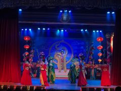 -金东尼人妖秀