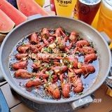 成都的夏天是不是快来了呀[害羞]和朋友喝酒吃小龙虾的宝藏天台