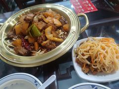 -牛一嘴·兰州牛肉面·大盘鸡(财富中心店)