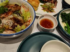 -美奈小馆·越南料理(中航城君尚购物中心店)