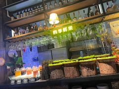 -领鲜活海鲜榴莲自助火锅(东门店)