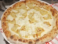 -春树下·树屋花房西餐厅(罍街AS1980店)