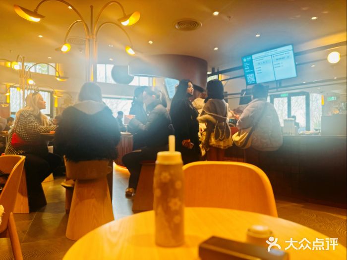 星巴克(迪士尼小镇店)图片