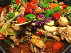 招牌香辣蛙-炭亲炭火干锅(红谷滩莱蒙店)