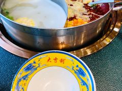 鸳鸯锅-大吉利·潮汕鲜牛肉火锅(万峰路店)
