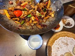 -富正毅三下锅·湘西韵味(天门山索道店)