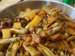 -内蒙焖面大盆骨餐馆(山大路店)