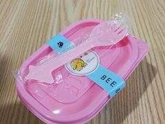 -蜜蜂小象·榴莲千层蛋糕(时代汇11栋店)