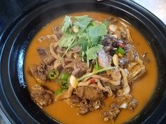 -几个木匠匠人厨房