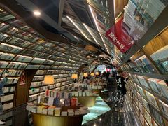 -钟书阁(珍园店)