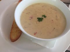 海鲜奶油蘑菇汤-Bamboo Bar & Grill Restaurant