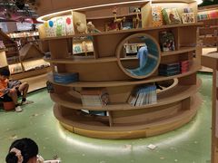 -新华书店(保利水城店)